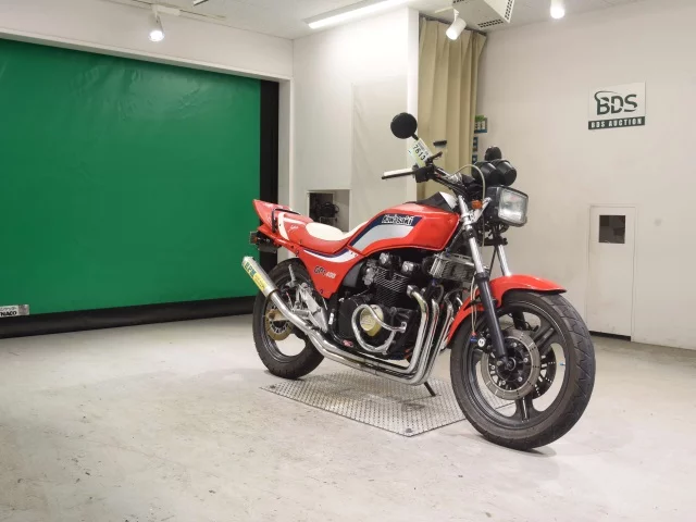 Kawasaki GPZ400  с аукциона в Японии