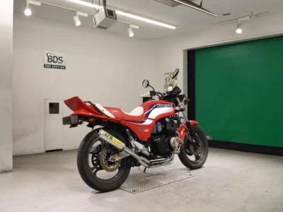 Kawasaki GPZ400
