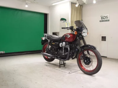 Kawasaki W800