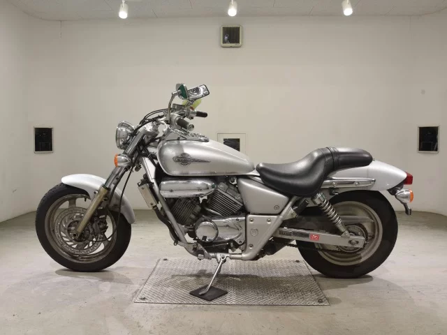 Honda MAGNA 250  с аукциона в Японии