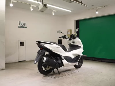 Honda PCX125-4