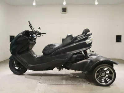 Yamaha MAJESTY 250-2 TRIKE