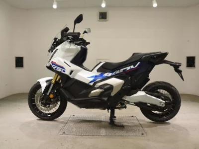 Honda X-ADV750-2