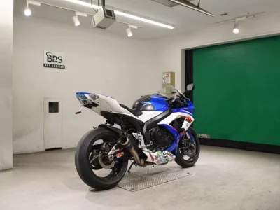 Suzuki GSX-R750