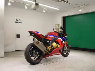 Honda CBR1000RR-RSP с аукционов Японии
