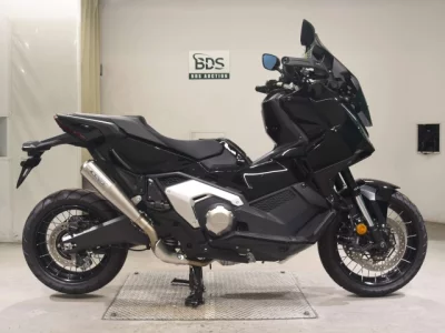 Honda X-ADV750-2