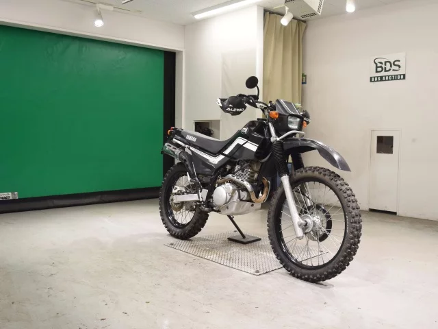Yamaha SEROW 225-3  с аукциона в Японии