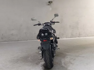 Suzuki GSR400