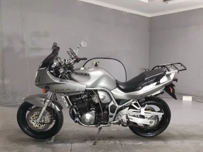 Suzuki GSF1200S