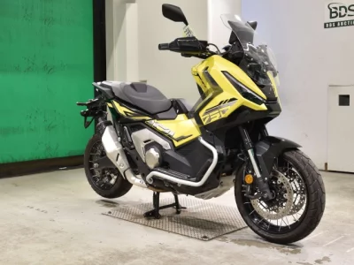 Honda X-ADV750-2