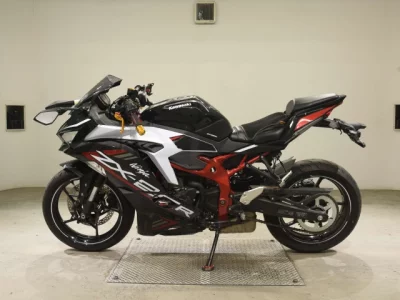 Kawasaki ZX-25R