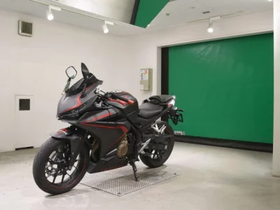 Honda CBR400R-2