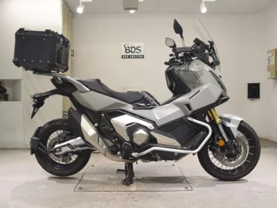 Honda X-ADV750-2