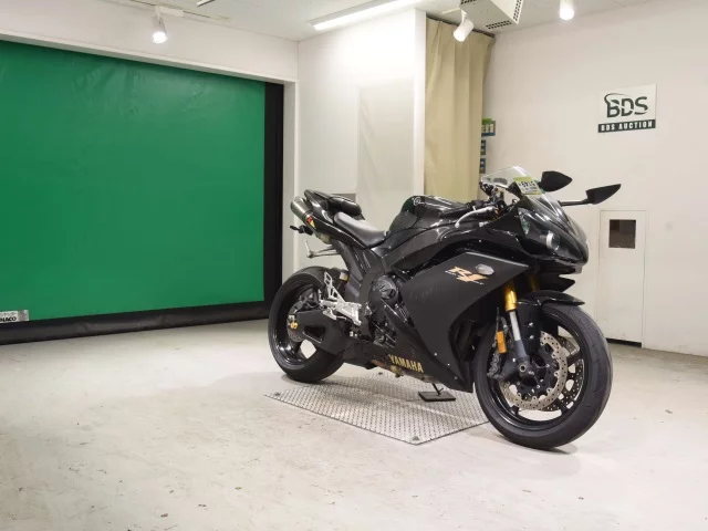 Yamaha YZF-R1  с аукциона в Японии