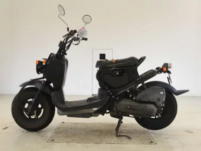 Мотоцикл из Японии Honda ZUMAR
