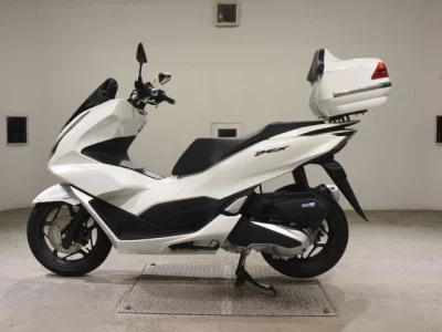 Мотоцикл из Японии Honda PCX125-4