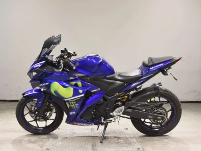Мотоцикл из Японии Yamaha YZF-R25