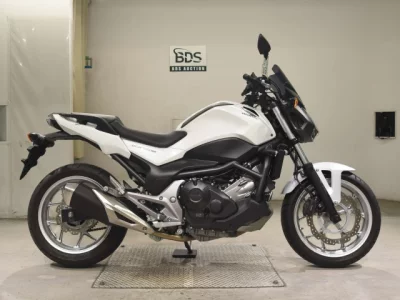 Honda NC750S-2
