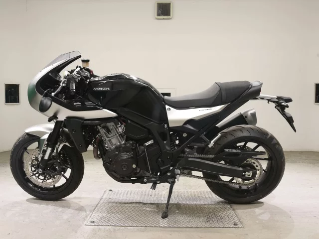 Honda HAWK11  с аукциона в Японии
