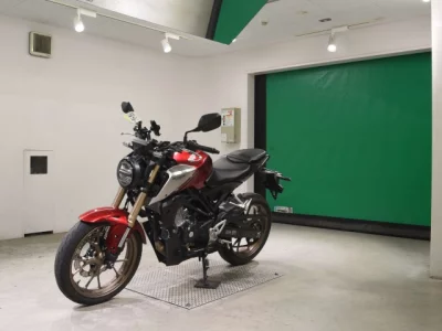 Honda CB125R-2