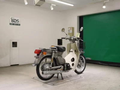 Honda C50-E