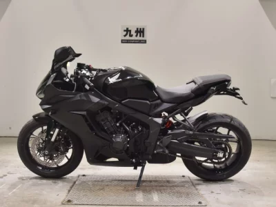 Мотоцикл из Японии Honda CBR650R