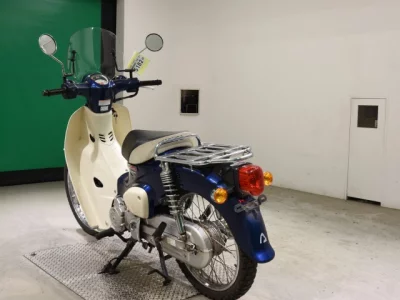 Honda C110-3