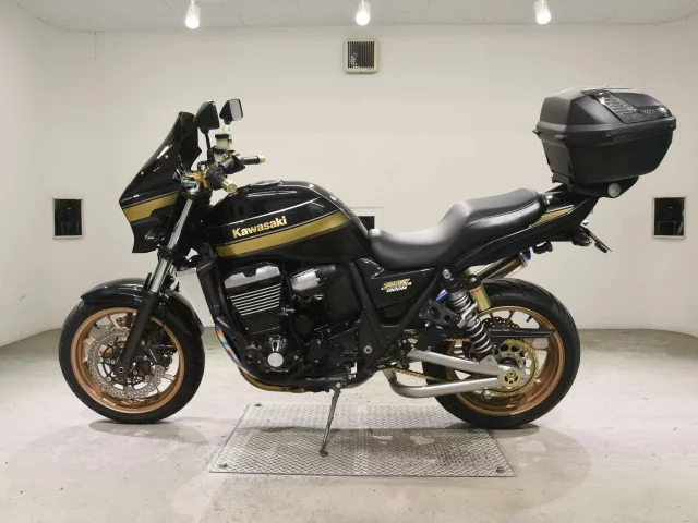 Kawasaki ZRX1200  с аукциона в Японии