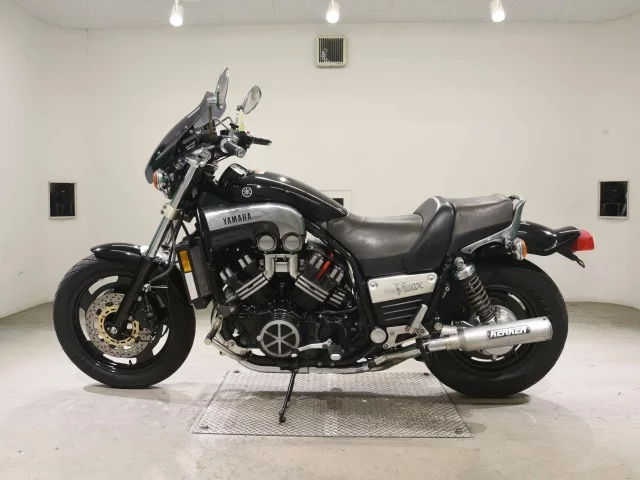 Yamaha V-MAX  с аукциона в Японии