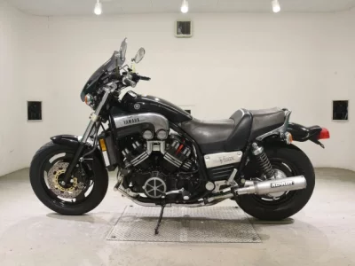 Yamaha V-MAX