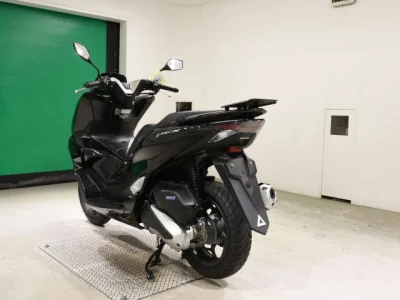 Honda PCX125-4 с аукционов Японии