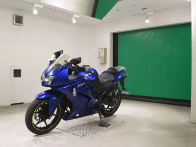 Kawasaki NINJA250R