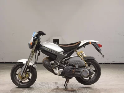 Suzuki TR50S