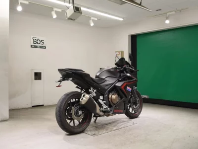 Honda CBR400R-2