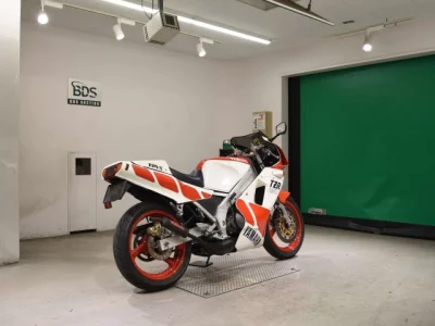 Yamaha TZR250-1