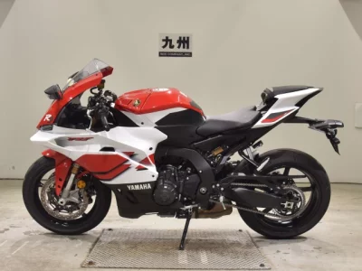 Мотоцикл из Японии Yamaha YZF-R9