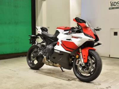 Yamaha YZF-R9