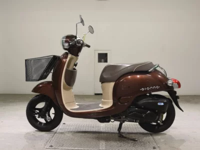 Мотоцикл из Японии Honda GIORNO