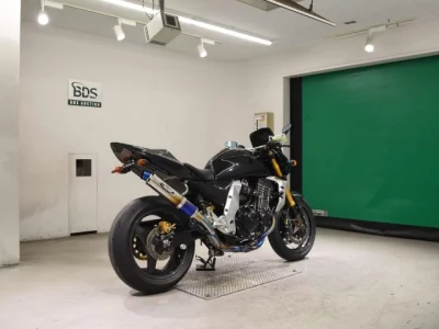 Kawasaki Z1000-2