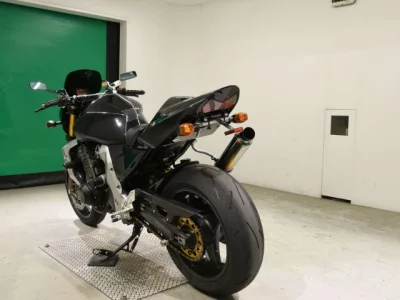 Kawasaki Z1000-2