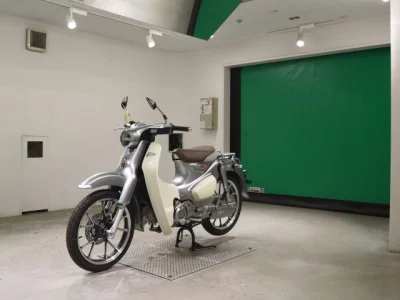 Honda C125-2