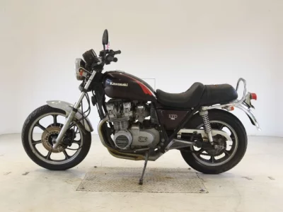 Мотоцикл из Японии Kawasaki Z750LTD