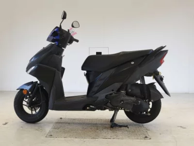Yamaha CYGNUS RAYZR