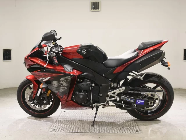 Yamaha YZF-R1  с аукциона в Японии