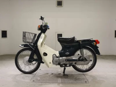 Honda C90