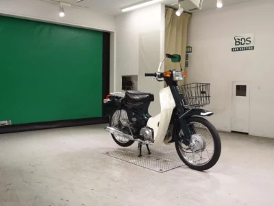 Honda C90