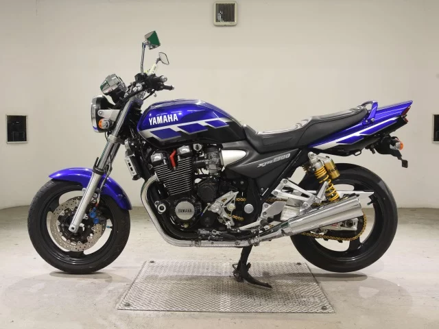 Yamaha XJR1300  с аукциона в Японии
