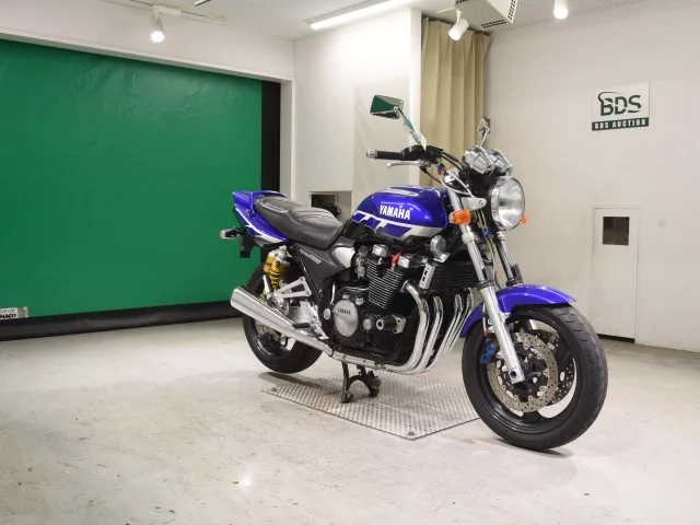 Yamaha XJR1300  с аукциона в Японии