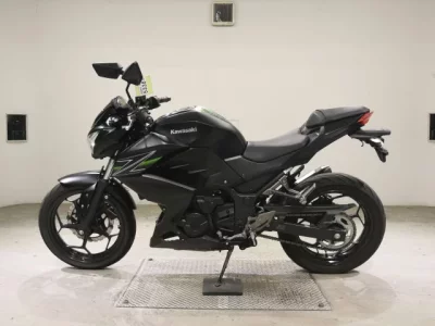 Kawasaki Z250