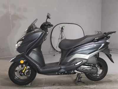 Suzuki BURGMAN 125
